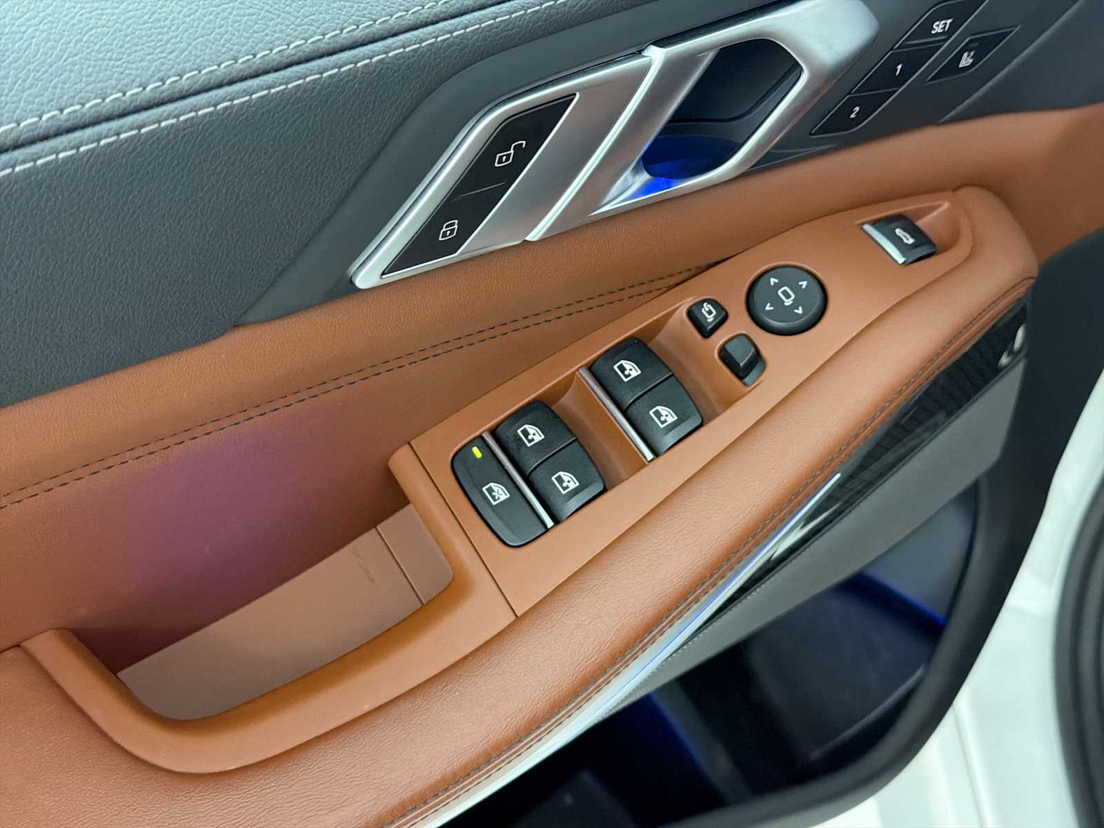 Thumbnail: 2021 BMW M5 - 15