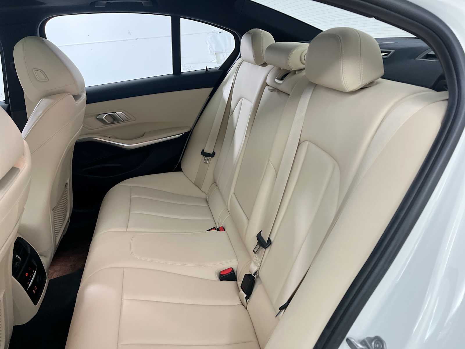 Thumbnail: 2019 BMW 3 Series - 25