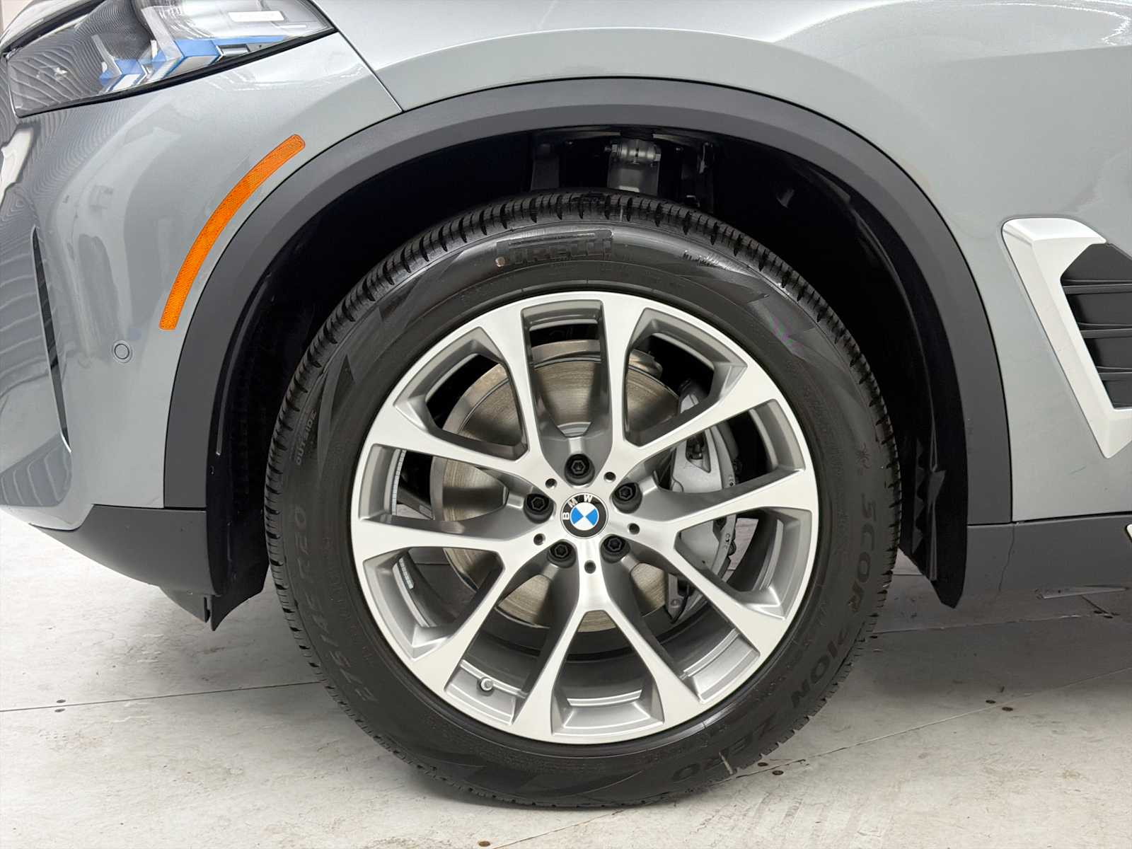 Thumbnail: 2026 BMW X5 - 19