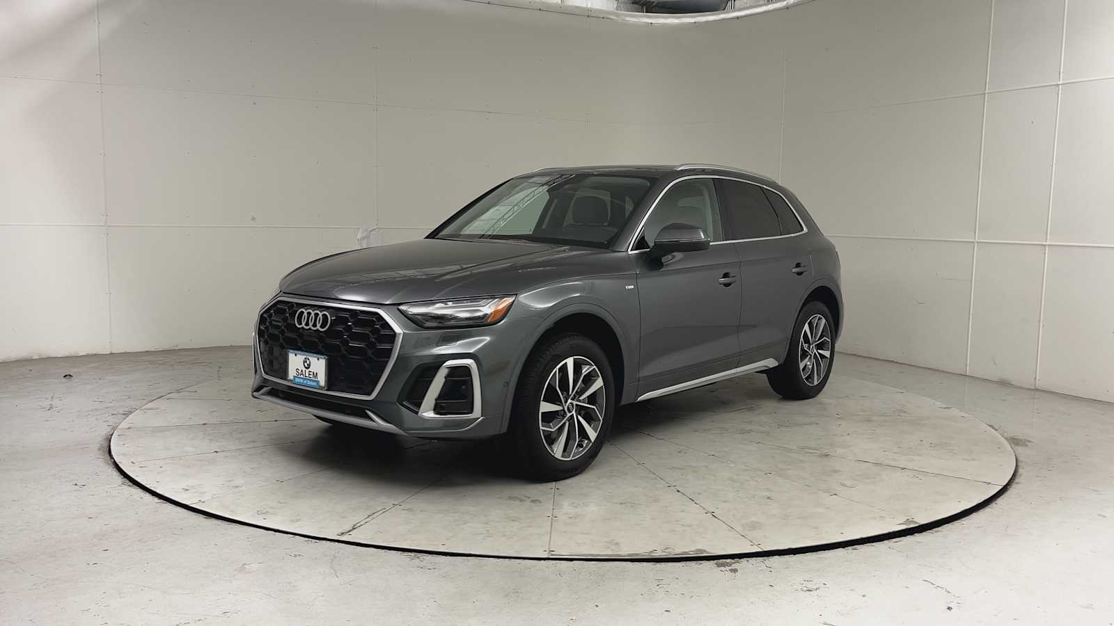 Thumbnail: 2023 Audi Q5 - 6