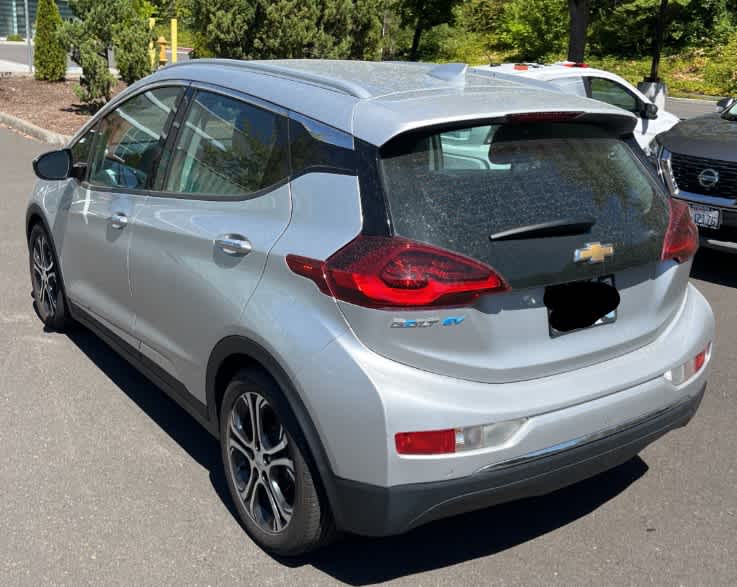 Thumbnail: 2017 Chevrolet Bolt EV - 2