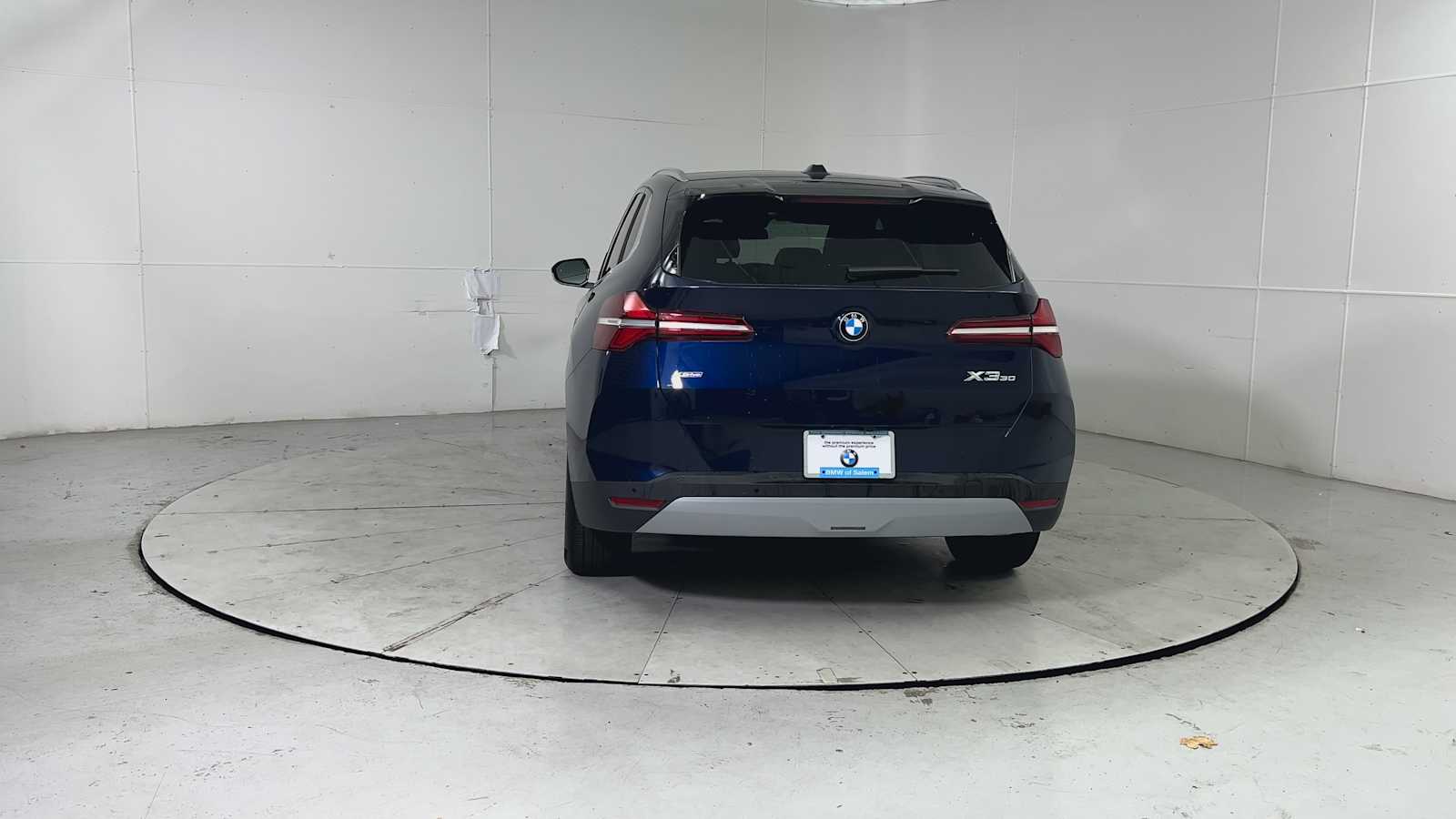 Thumbnail: 2026 BMW X3 - 3