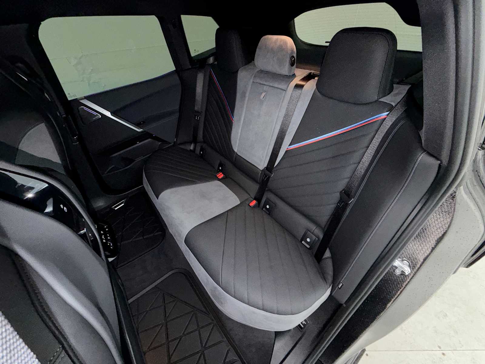 Thumbnail: 2026 BMW iX - 24