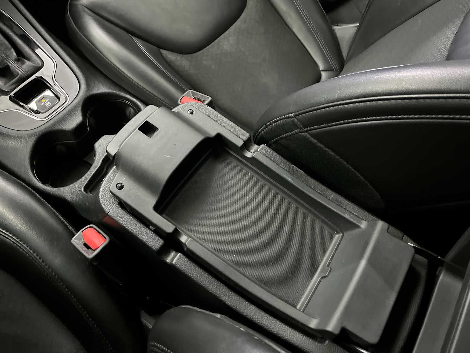 Thumbnail: 2019 Jeep Cherokee - 22