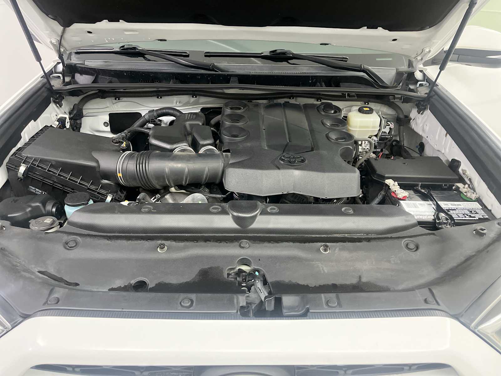 Thumbnail: 2018 Toyota 4Runner - 17