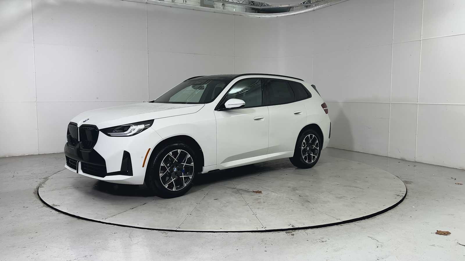 Thumbnail: 2026 BMW X3 - 6