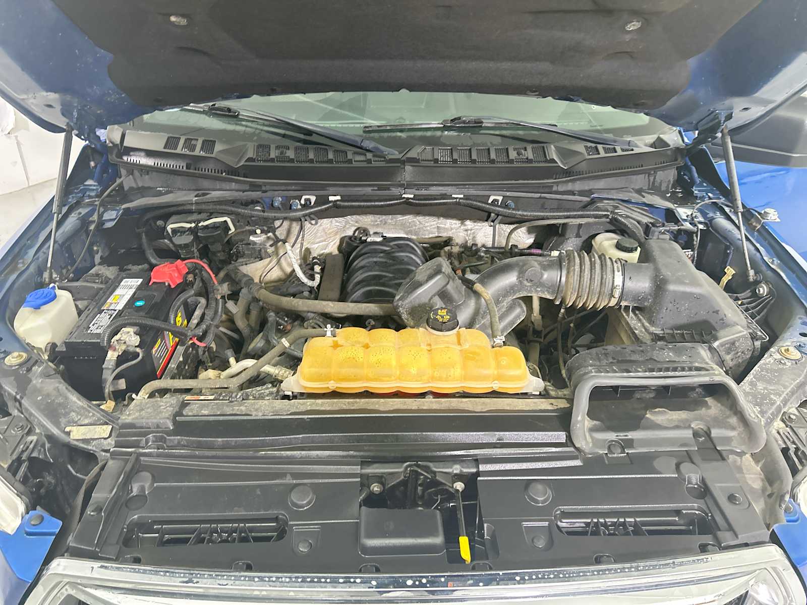 Thumbnail: 2015 Ford F-150 - 17