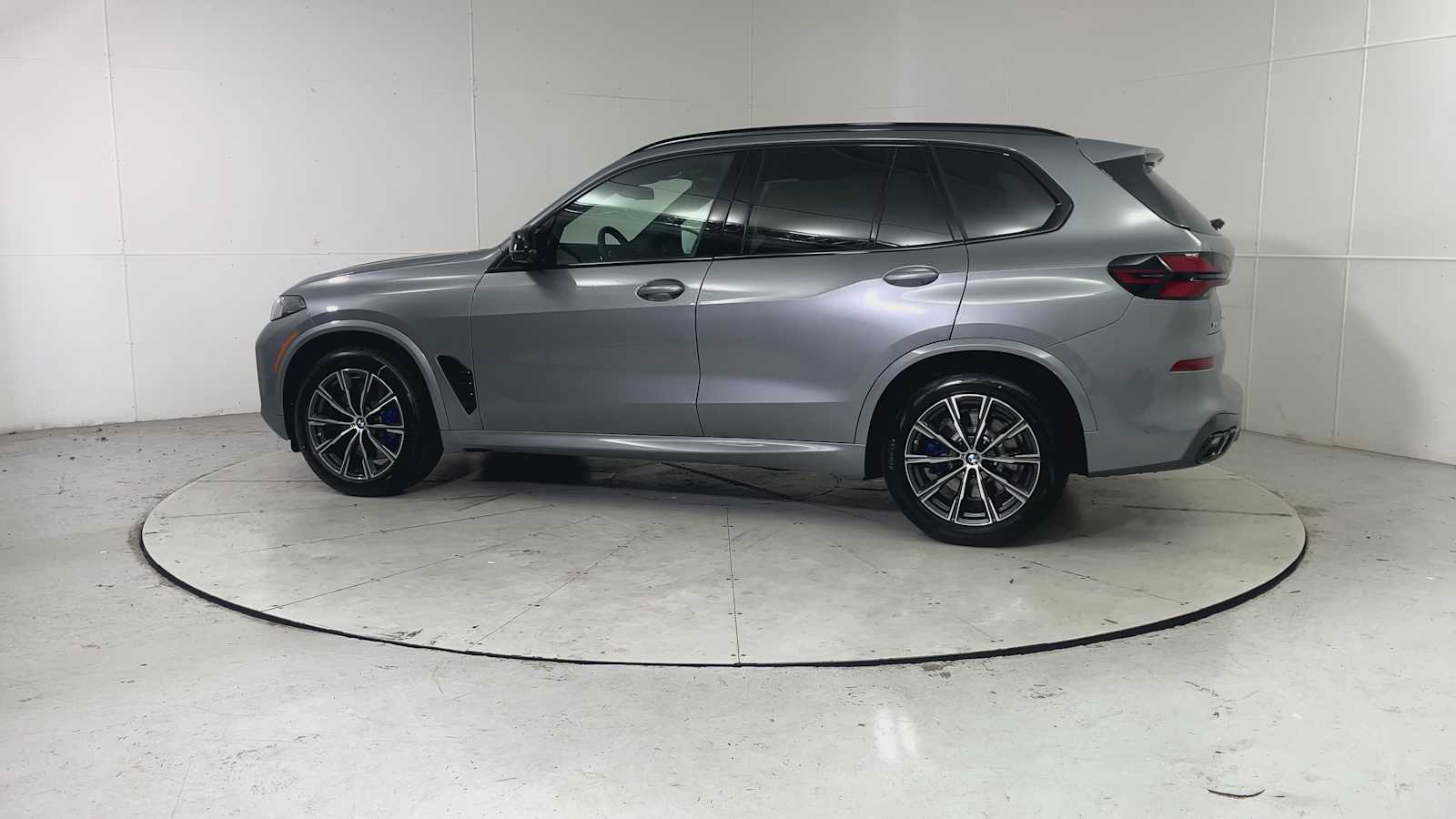 Thumbnail: 2026 BMW X5 - 2