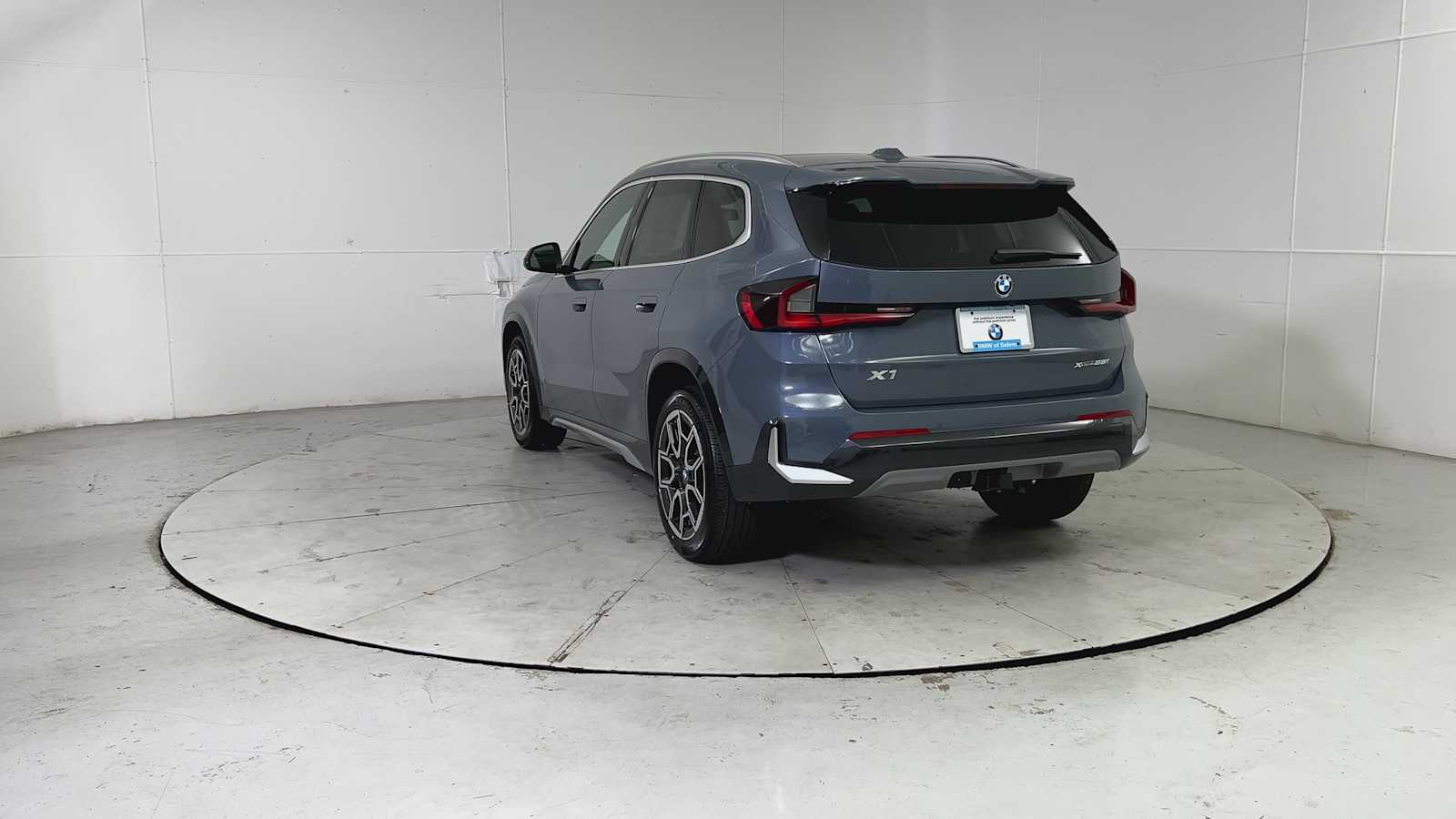 Thumbnail: 2026 BMW X1 - 3