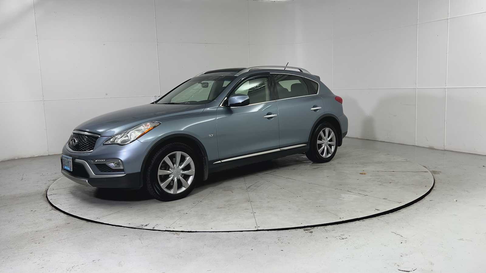 Thumbnail: 2017 INFINITI QX50 - 6