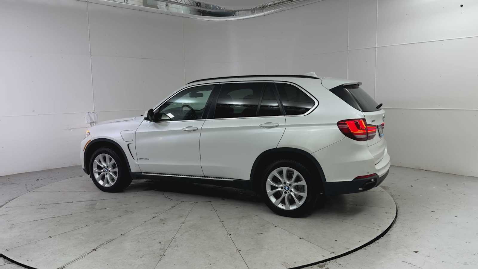 Thumbnail: 2016 BMW X5 - 5