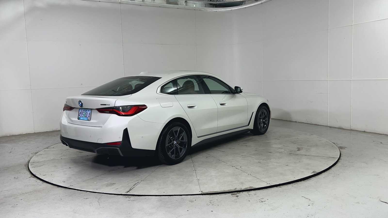 Thumbnail: 2025 BMW i4 - 2