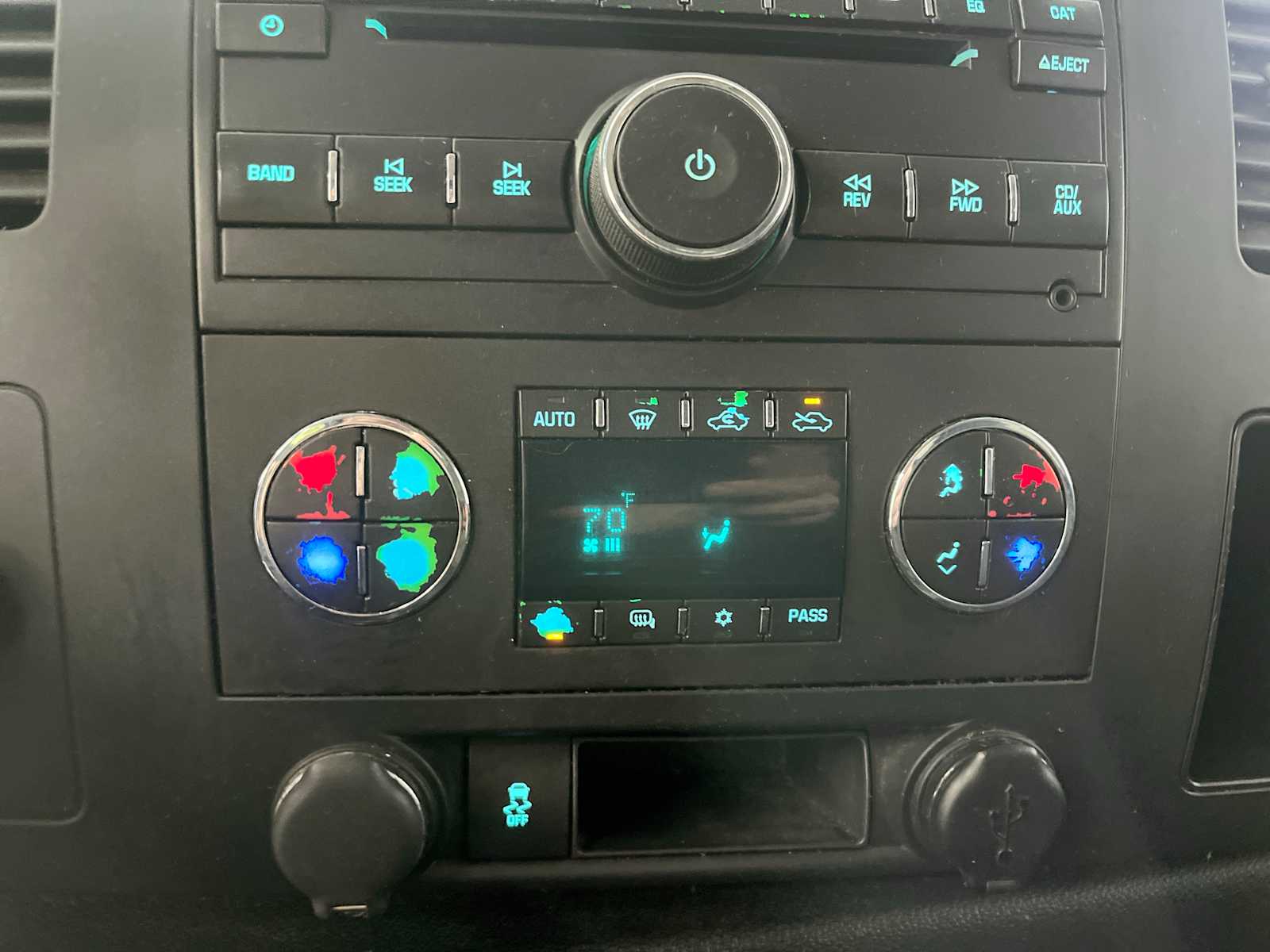 Thumbnail: 2013 Chevrolet Silverado 1500 - 16