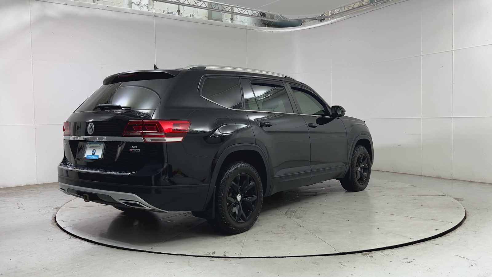 Thumbnail: 2018 Volkswagen Atlas - 2