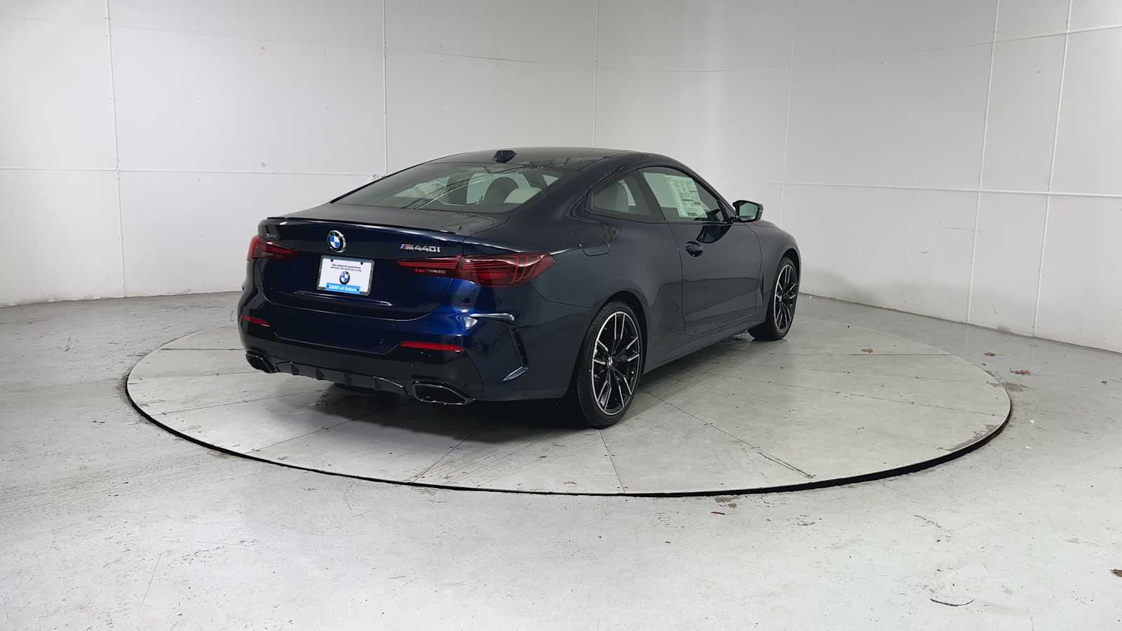 Thumbnail: 2026 BMW 4 Series - 2
