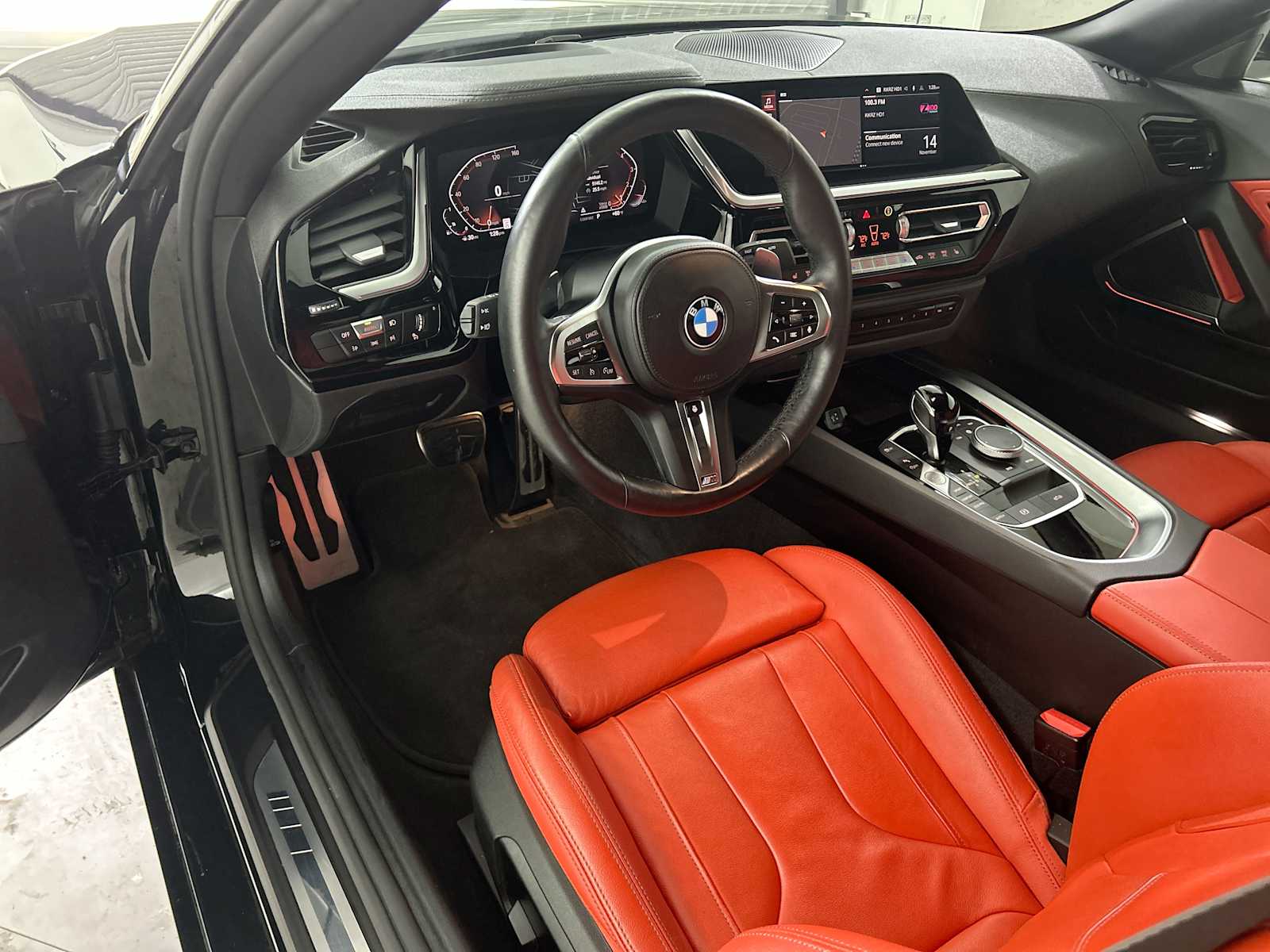 Thumbnail: 2024 BMW Z4 - 11