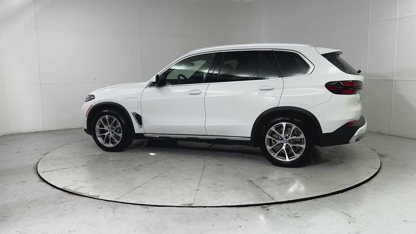 2025 Bmw X5 xDrive50e photo 4