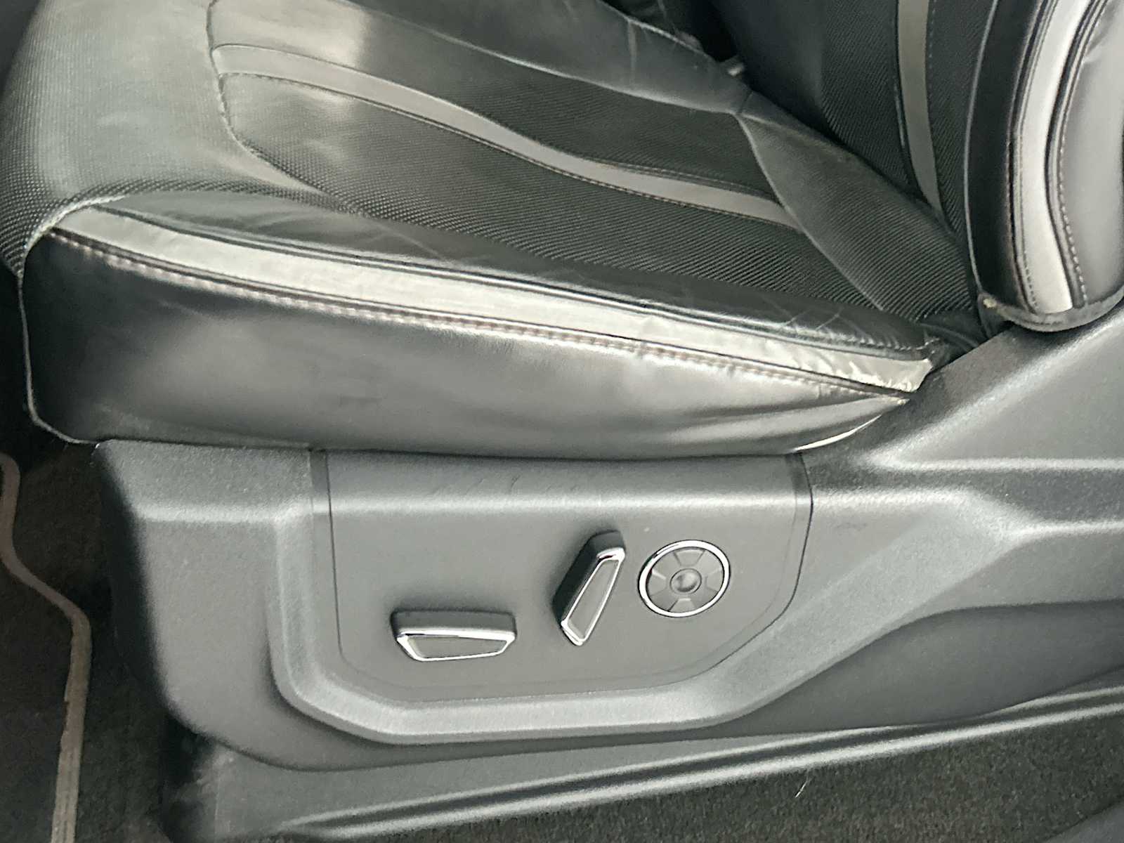 Thumbnail: 2018 Ford Econoline - 14