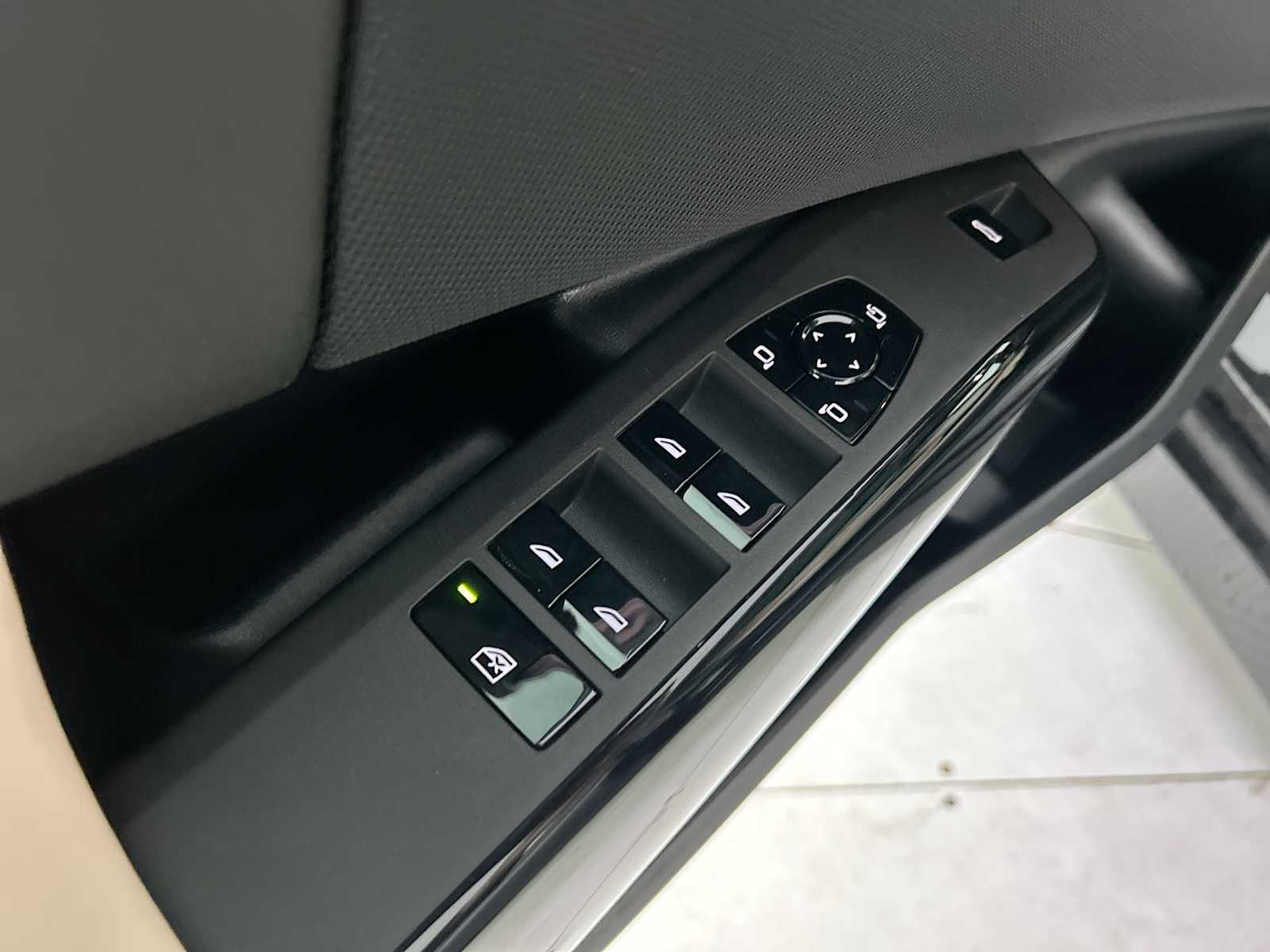 Thumbnail: 2026 BMW X3 - 15