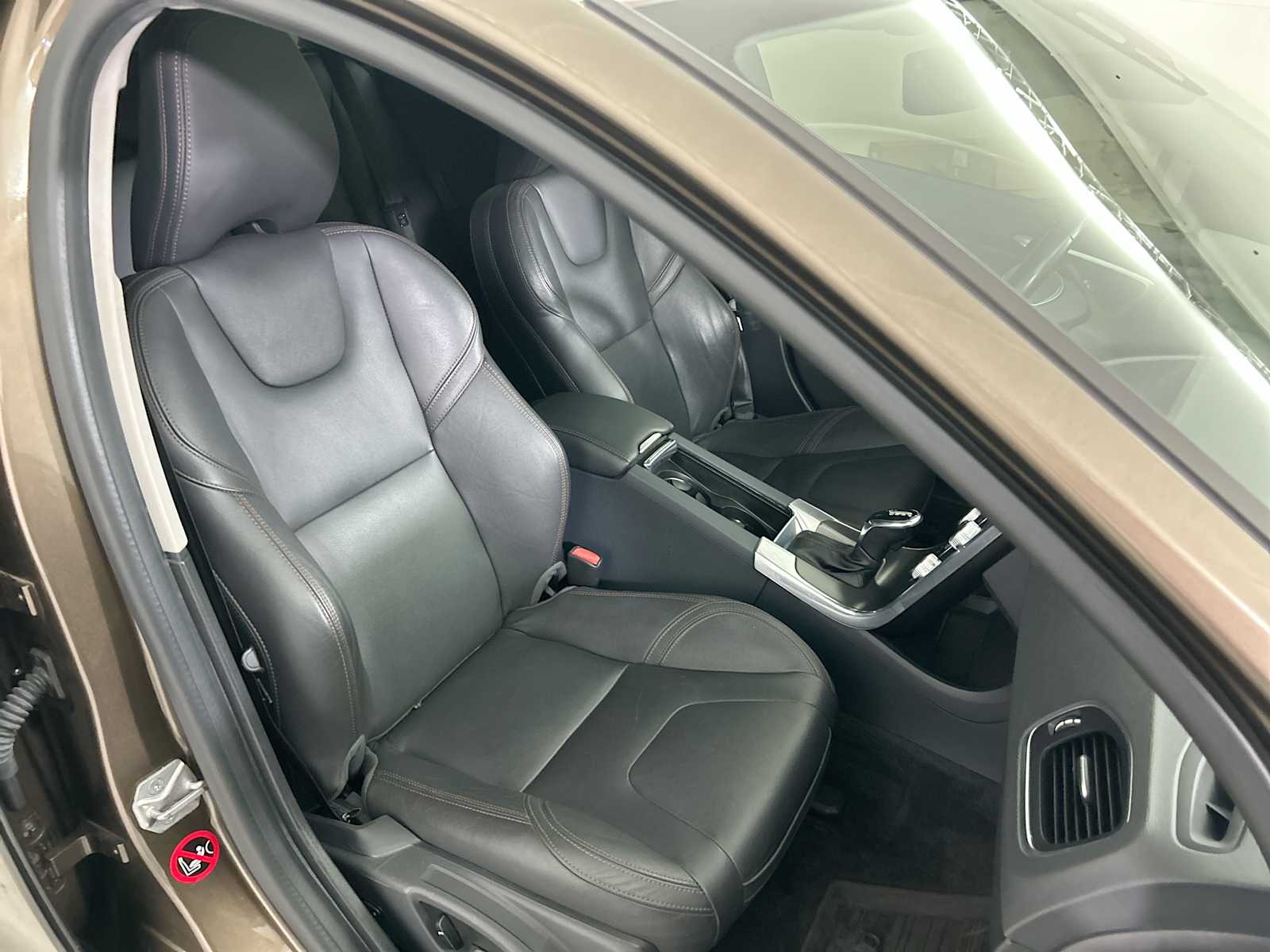 Thumbnail: 2015 Volvo S60 - 26