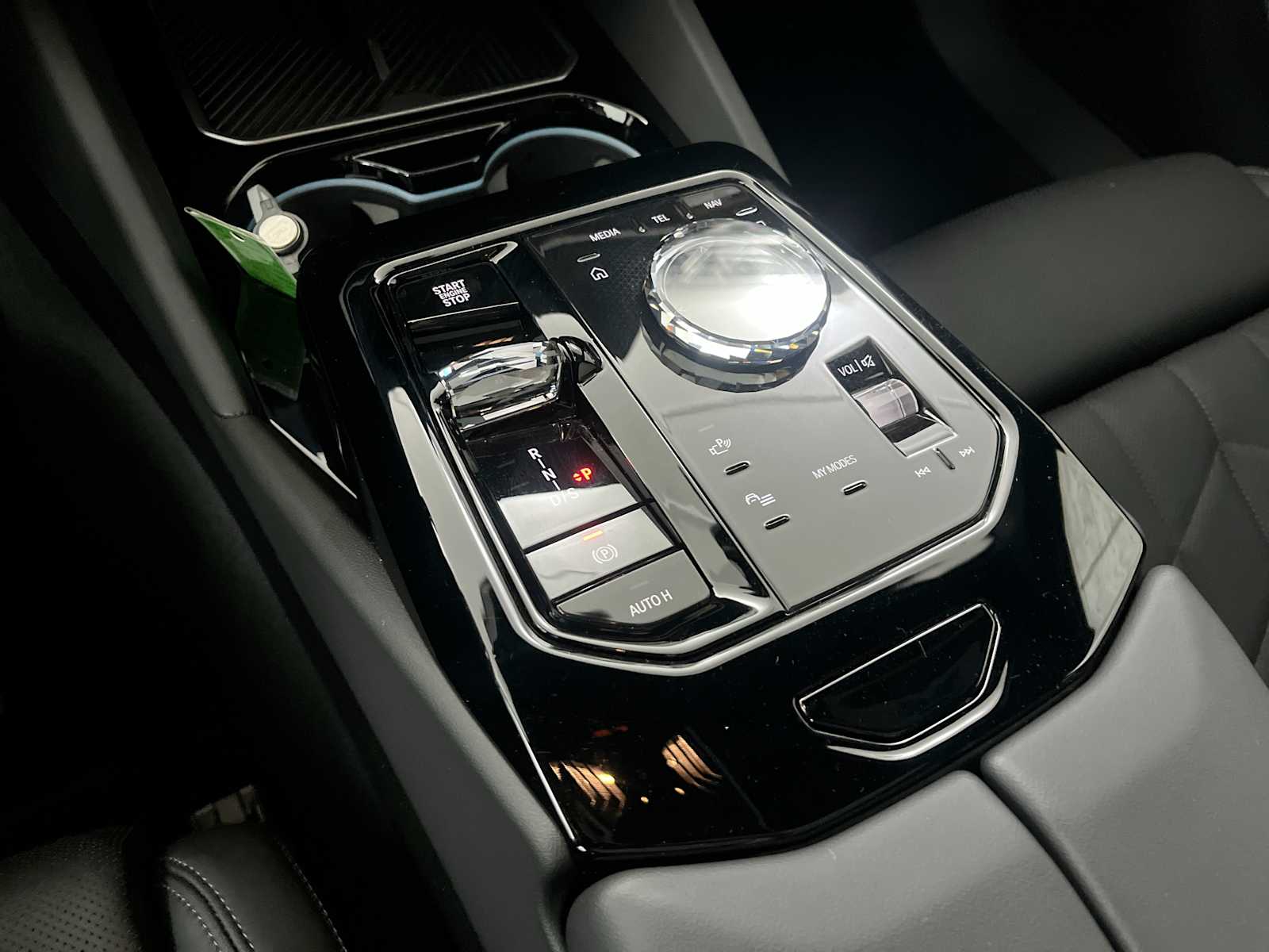 Thumbnail: 2026 BMW 5 Series - 28
