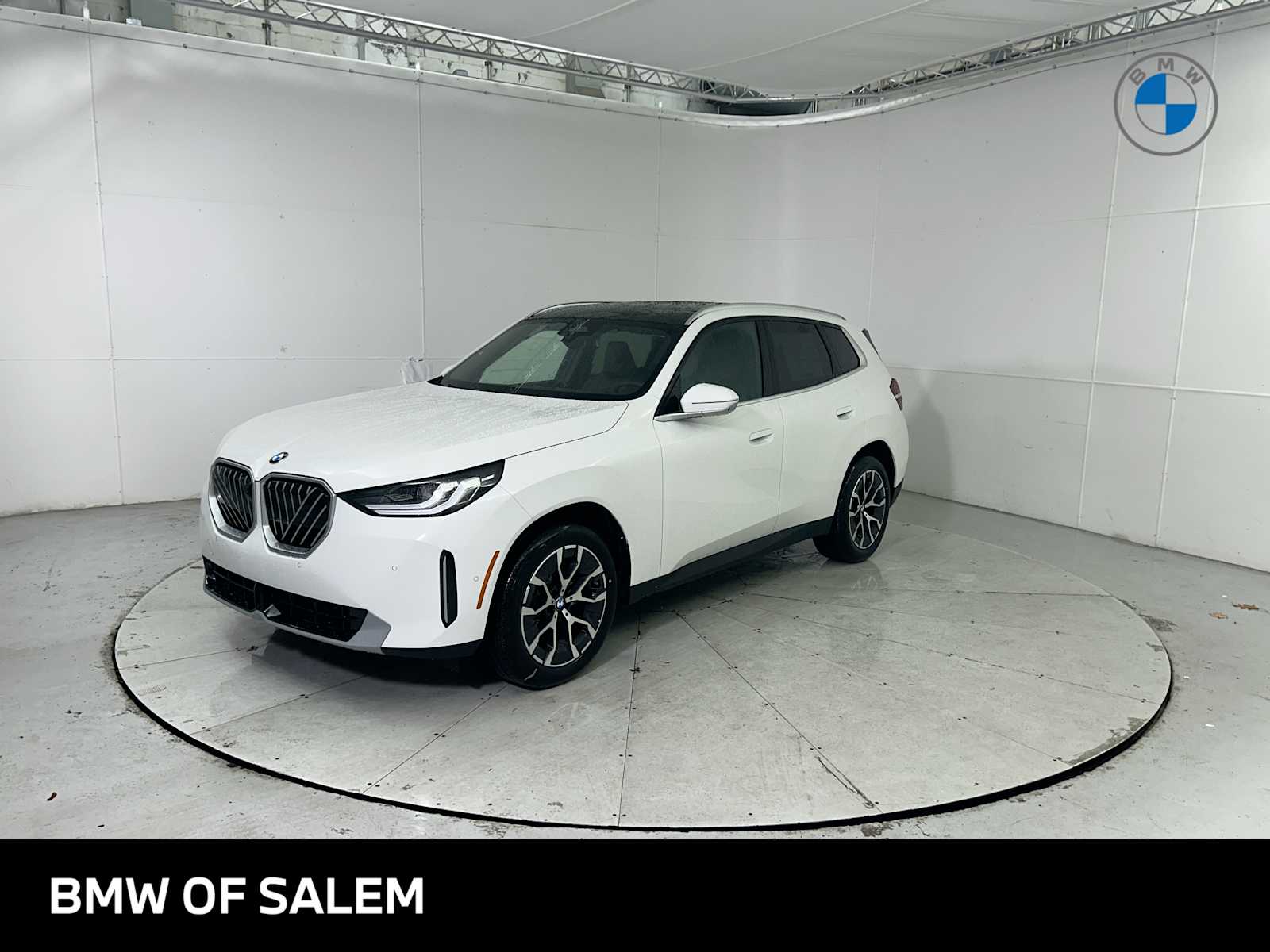 2026 BMW X3 30's photo