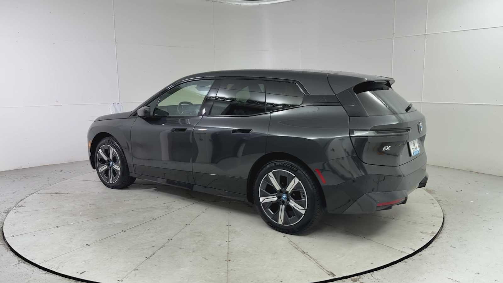 Thumbnail: 2024 BMW iX - 6