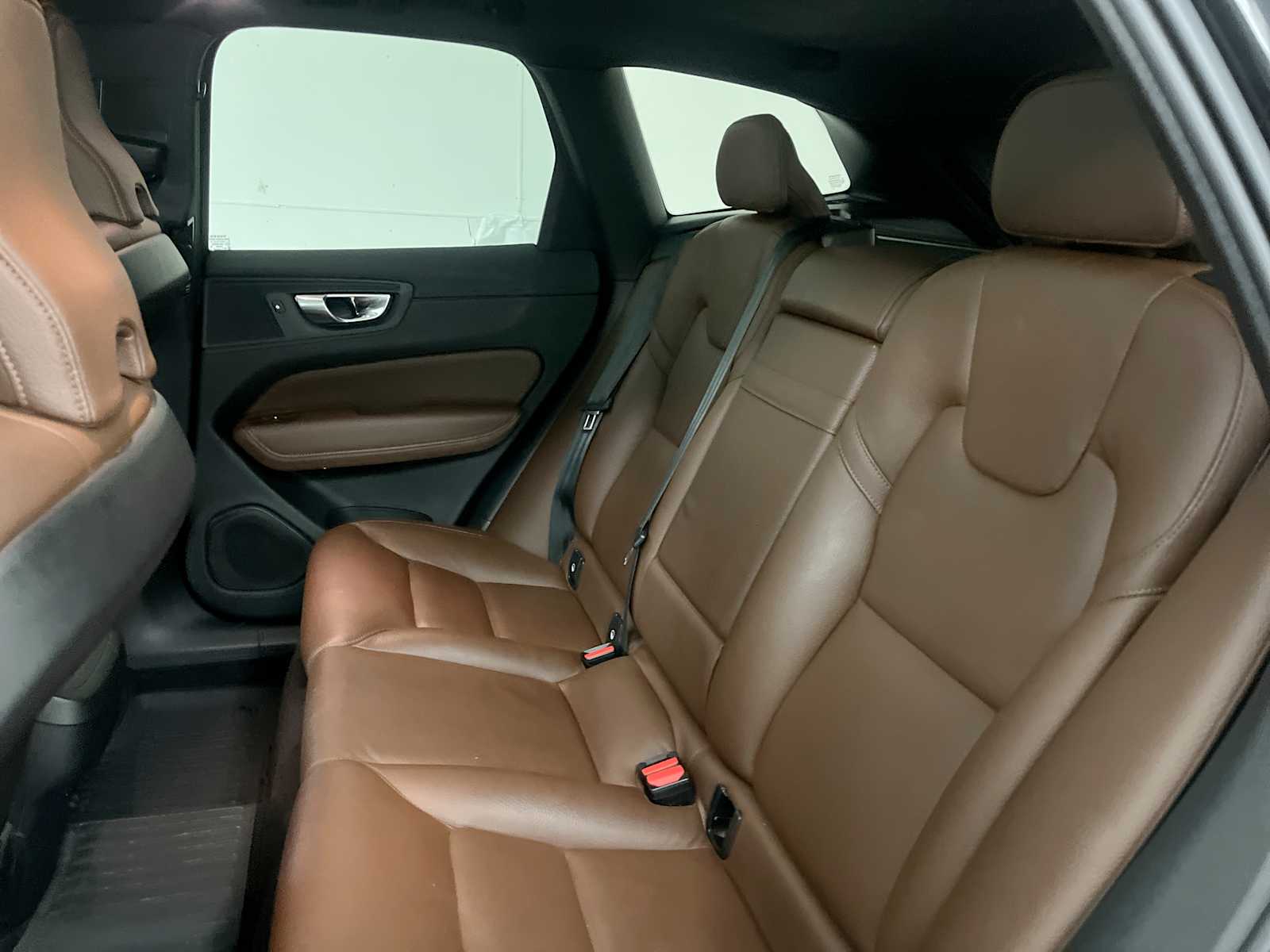 Thumbnail: 2021 Volvo XC60 - 31