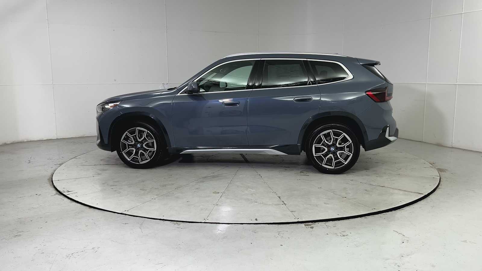 Thumbnail: 2026 BMW X1 - 5