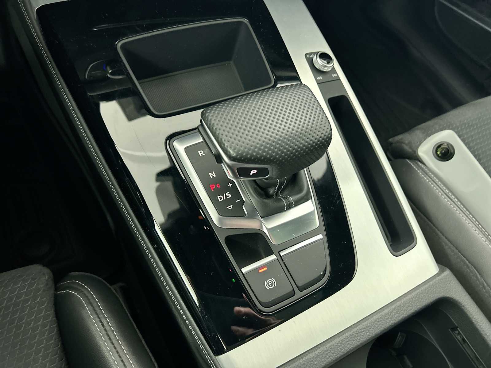 Thumbnail: 2021 Audi Q5 - 21