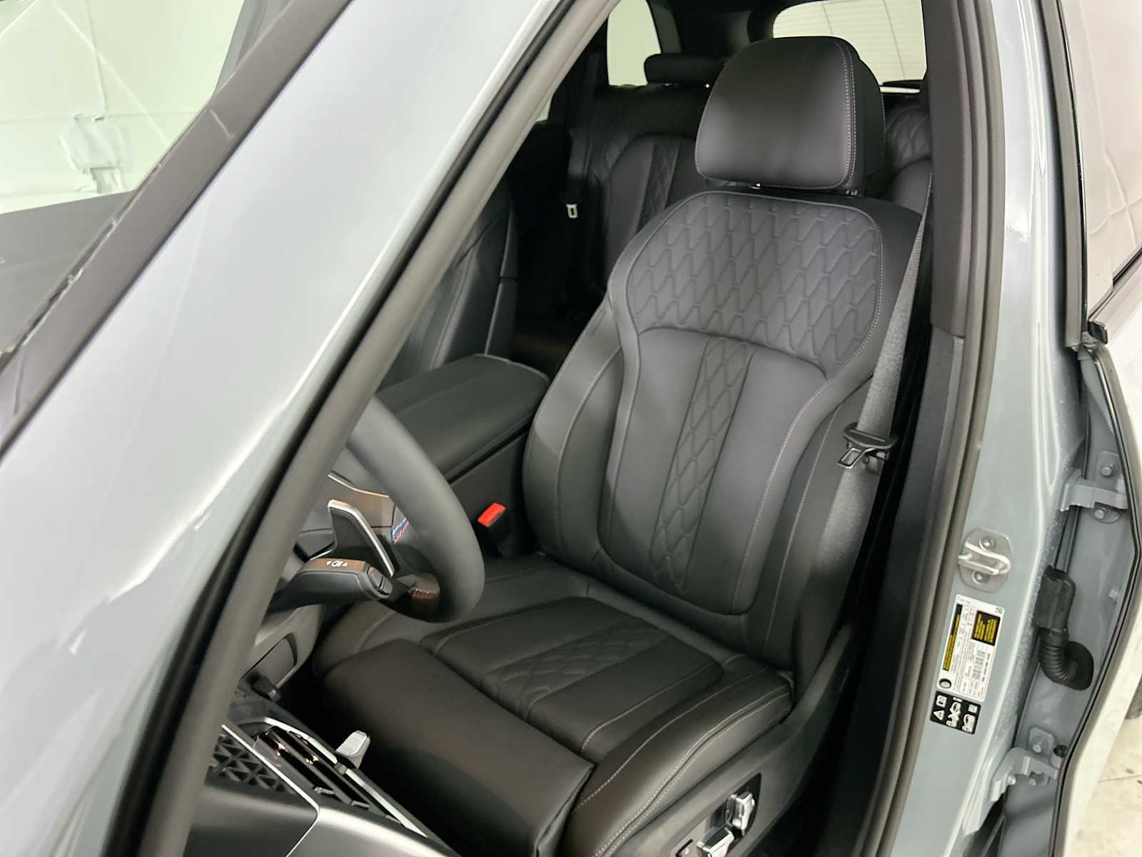 Thumbnail: 2026 BMW X5 - 13