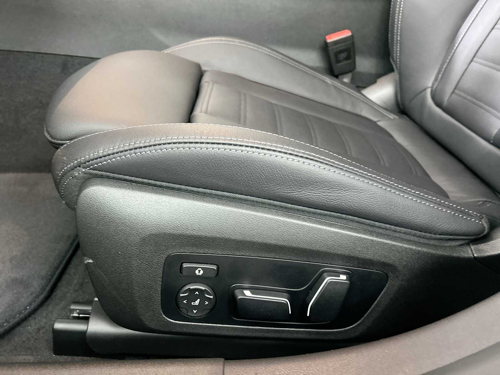 Thumbnail: 2026 BMW 3 Series - 14