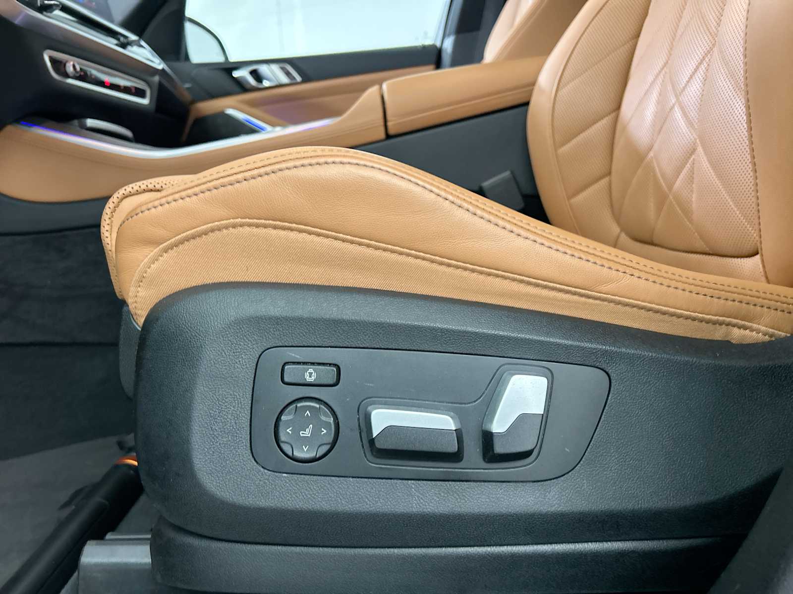 Thumbnail: 2024 BMW X5 - 14