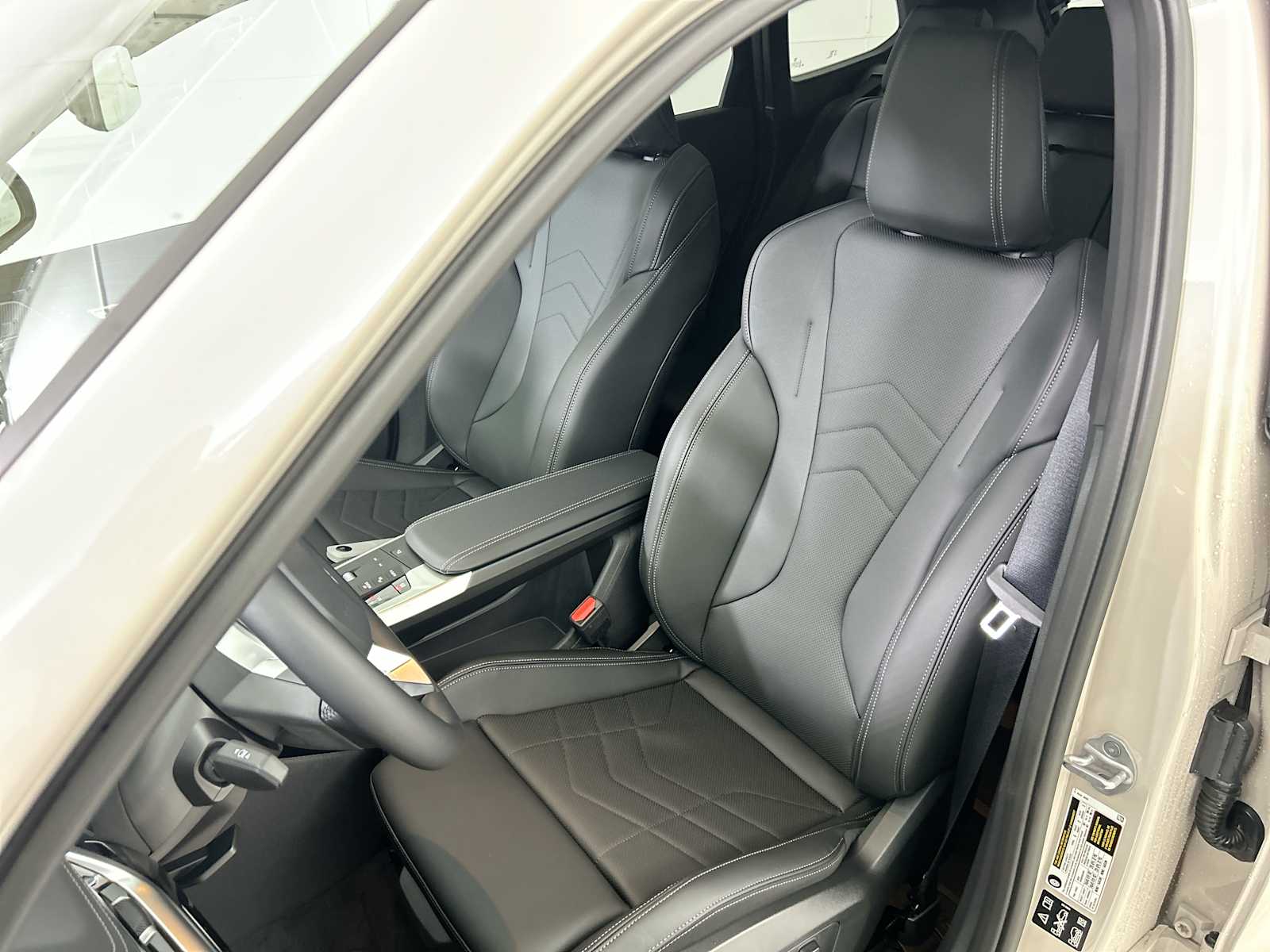 Thumbnail: 2026 BMW X1 - 13