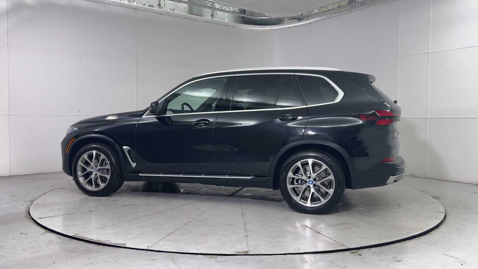 2025 Bmw X5 xDrive50e photo 3