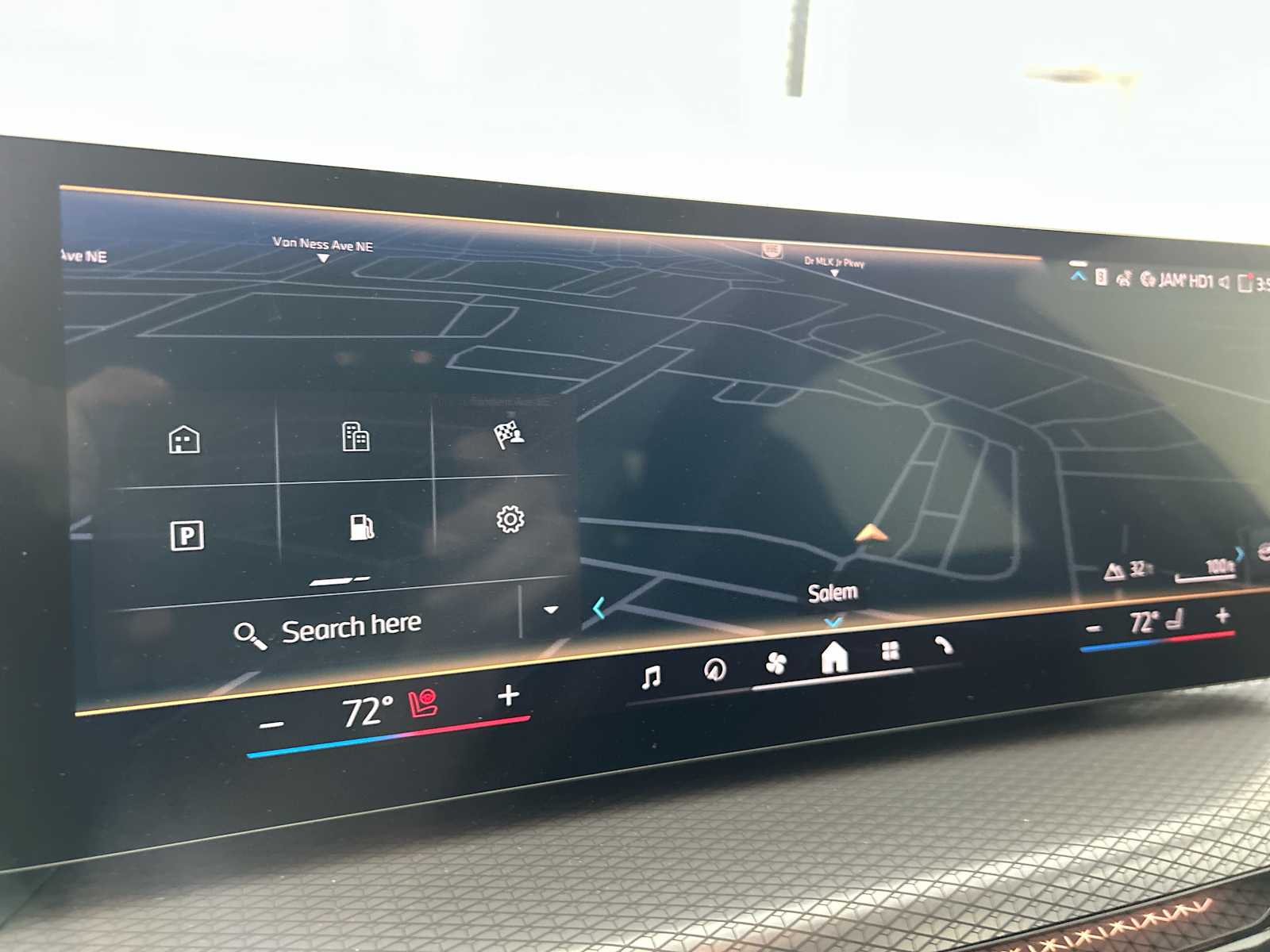 2026 BMW 3 Series 330i - Photo 20