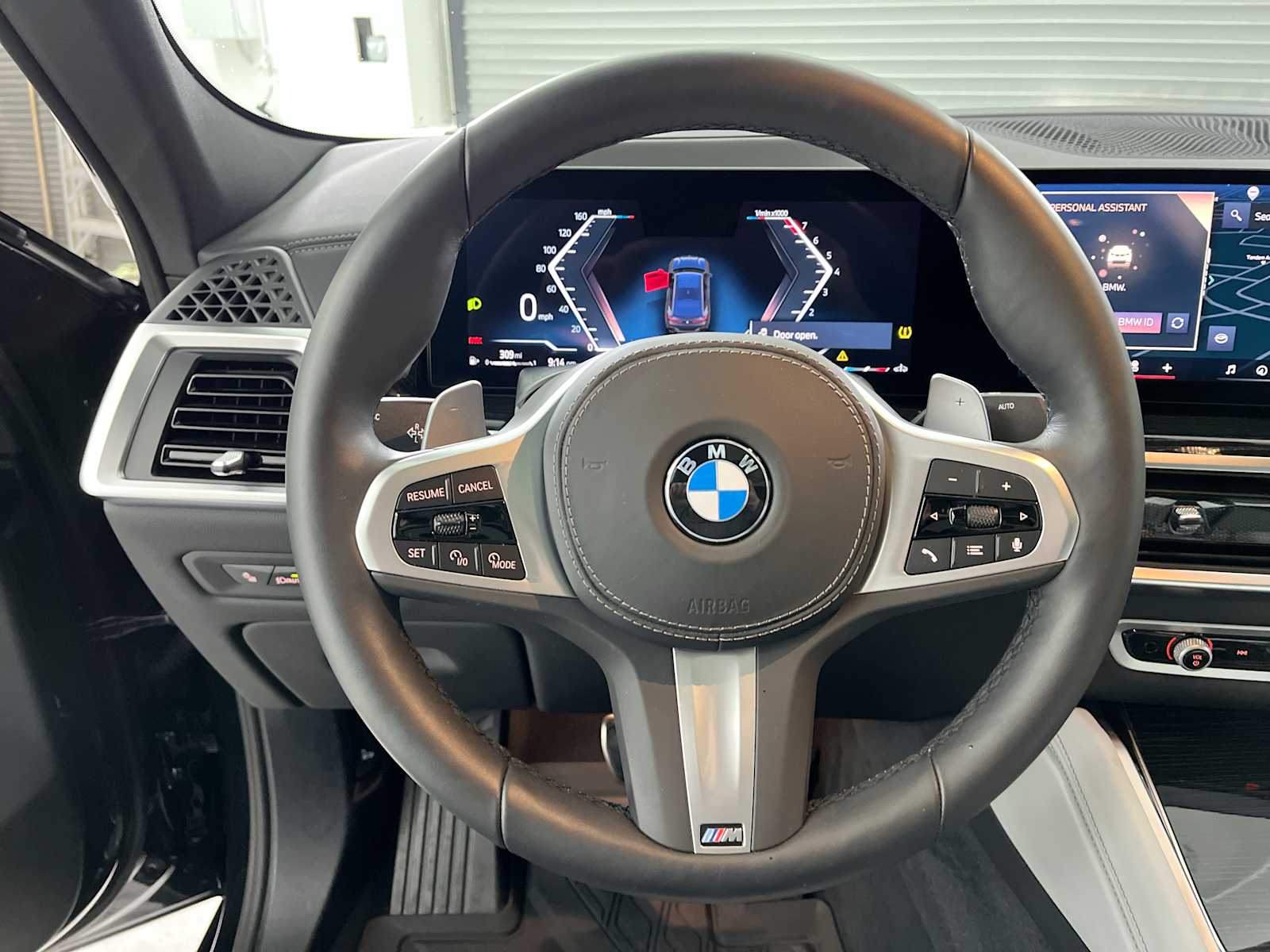 Thumbnail: 2025 BMW X6 - 11