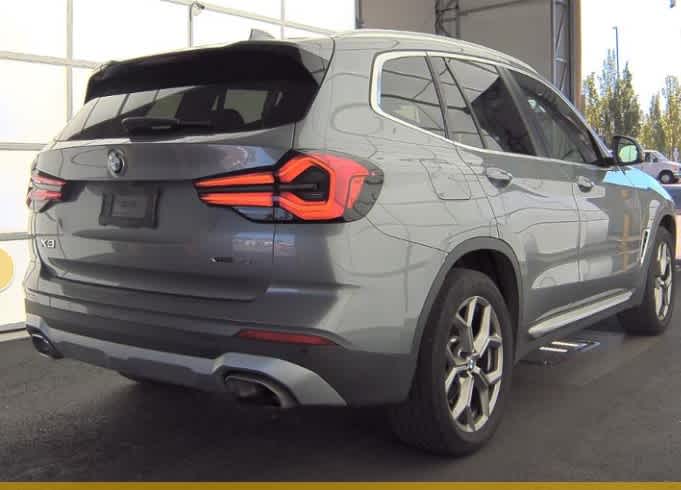 Thumbnail: 2024 BMW X3 - 3