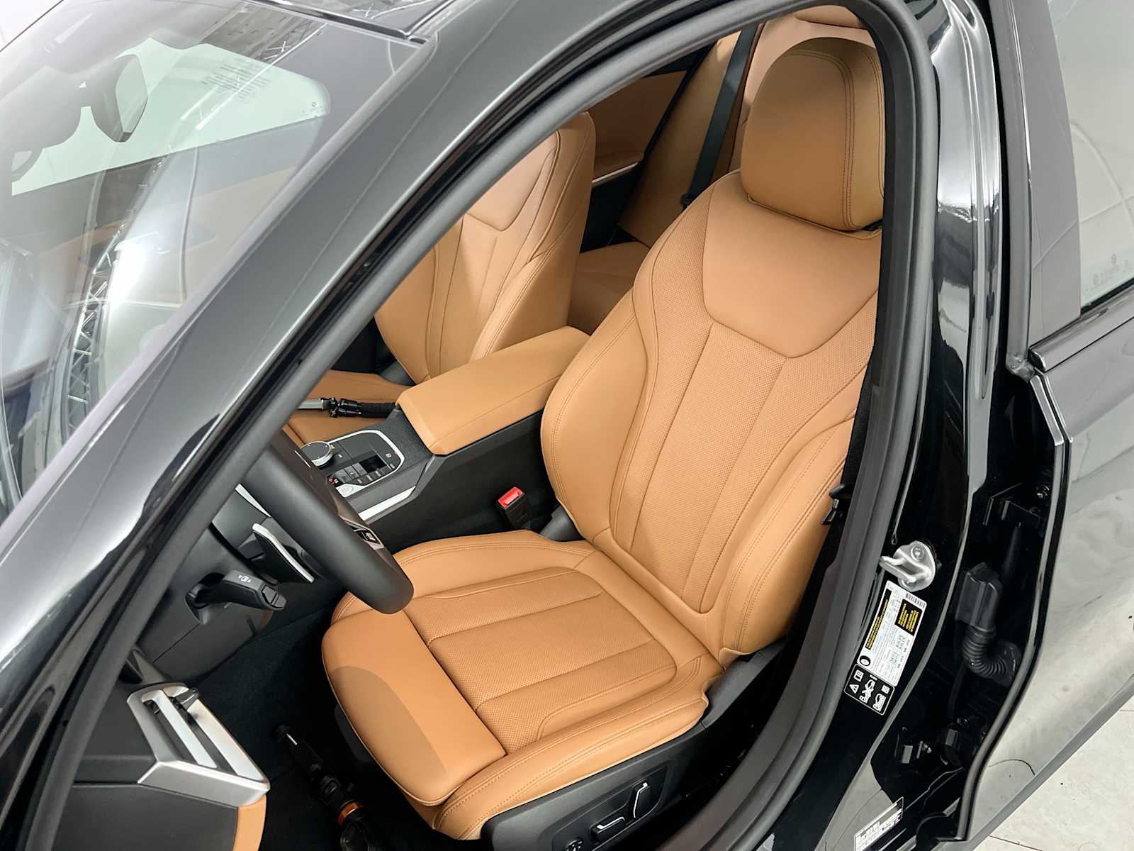 Thumbnail: 2026 BMW 3 Series - 13