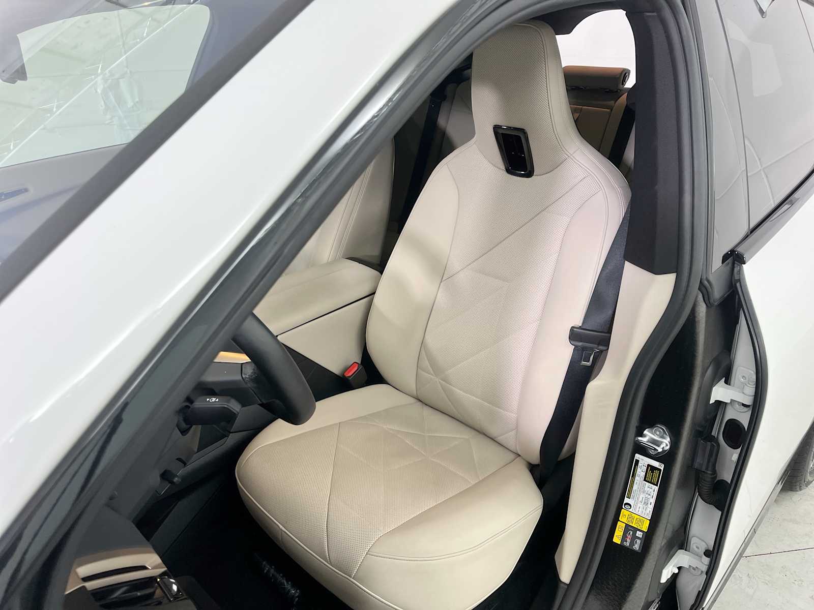 Thumbnail: 2023 BMW iX - 13