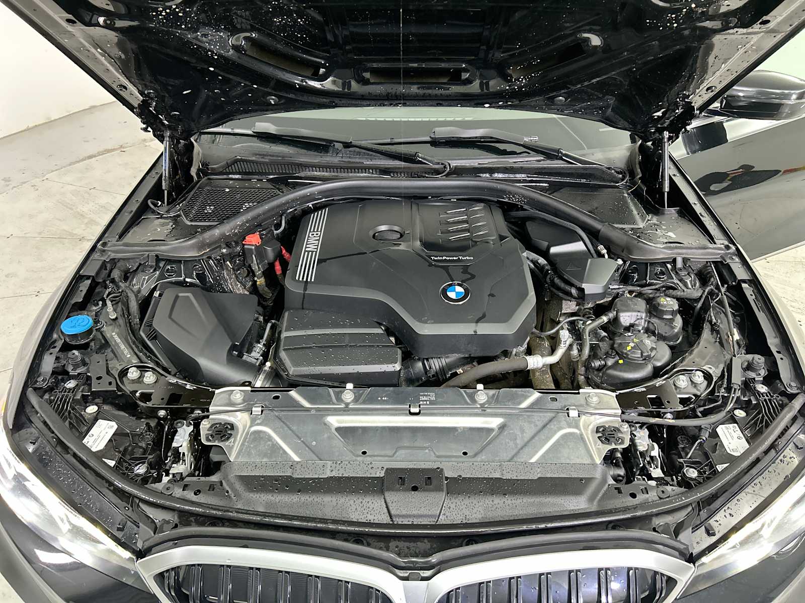 Thumbnail: 2024 BMW 3 Series - 18