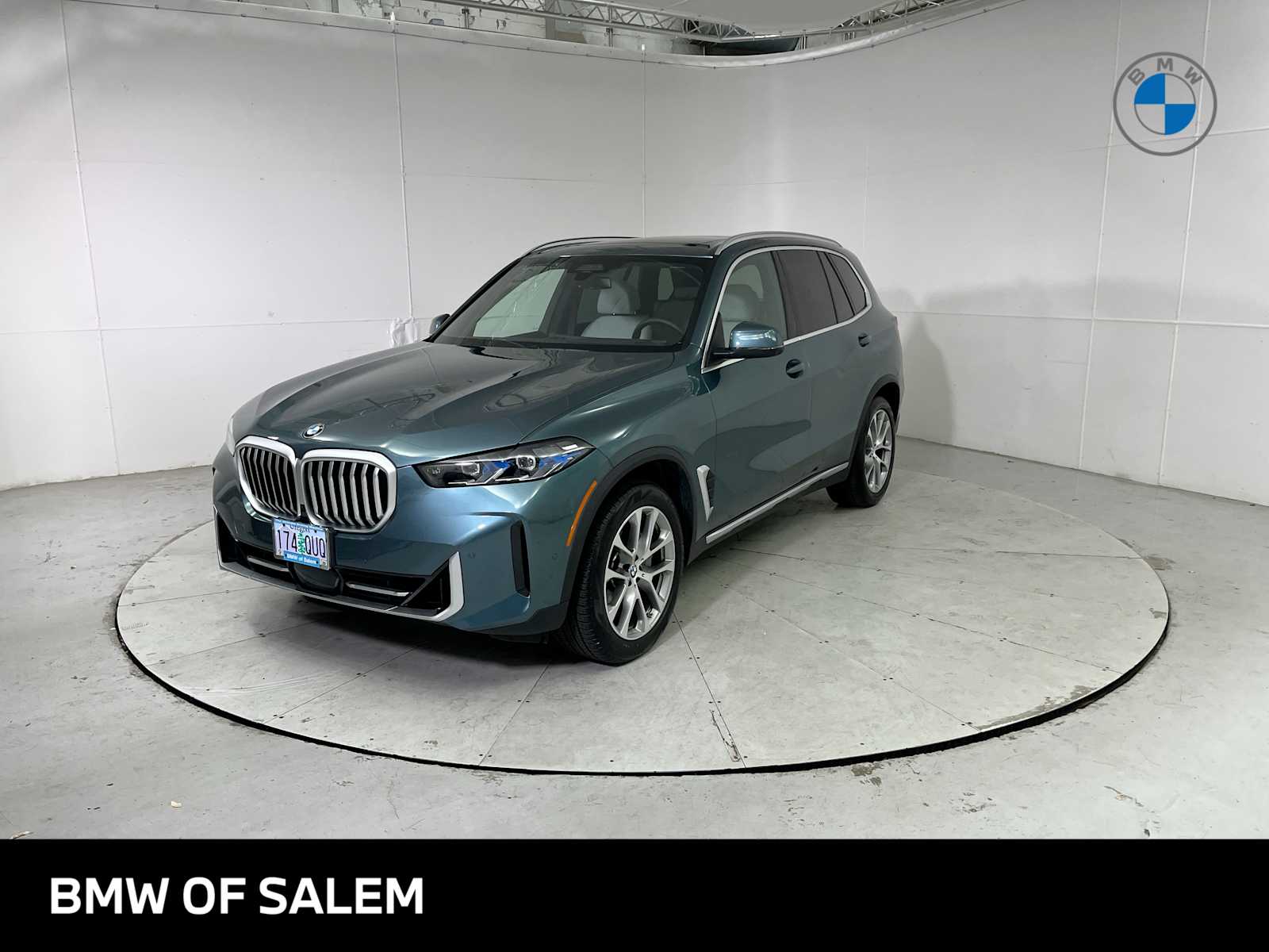 Thumbnail: 2026 BMW X5 - 1