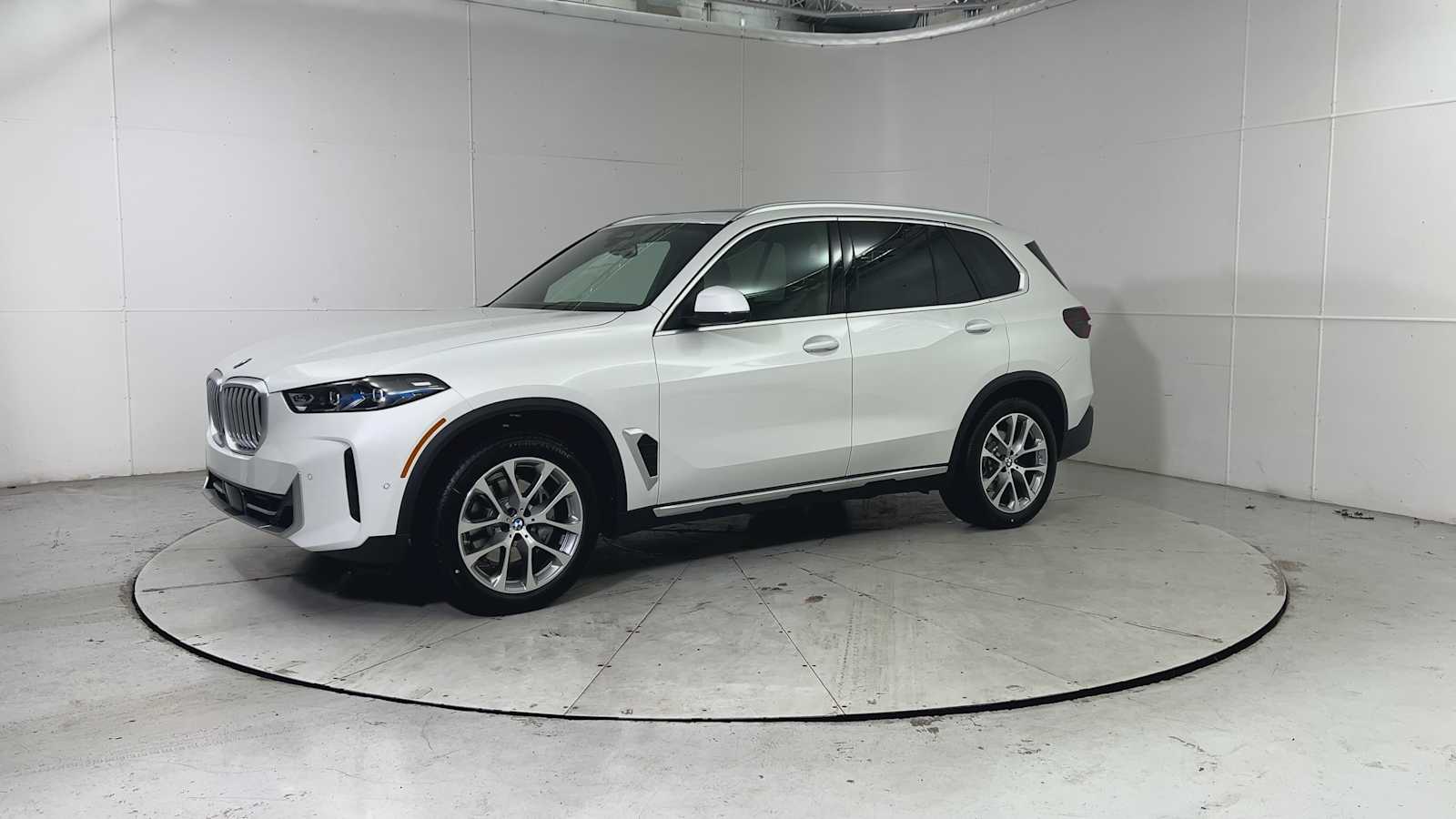 Thumbnail: 2026 BMW X5 - 6