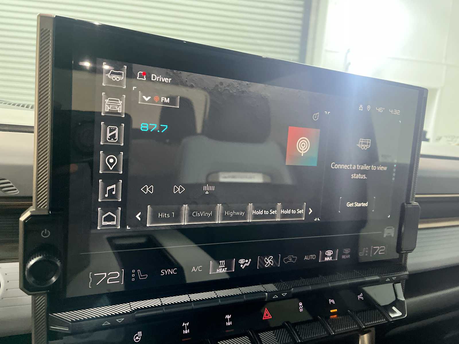 Thumbnail: 2022 GMC Hummer EV - 12