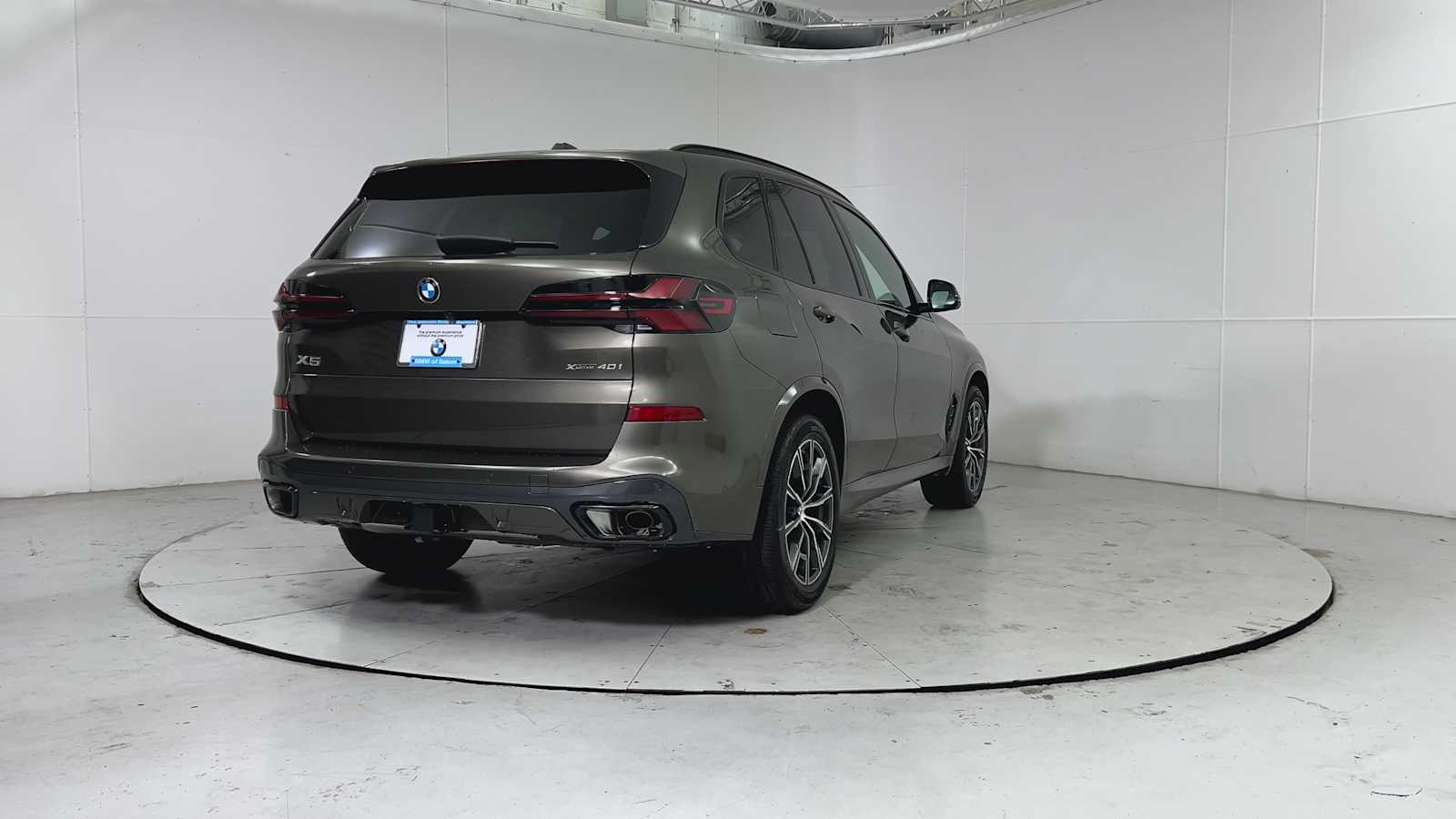 Thumbnail: 2026 BMW X5 - 2