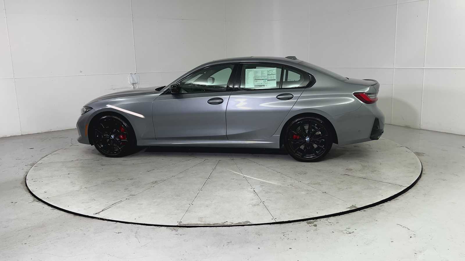 Thumbnail: 2026 BMW 3 Series - 5