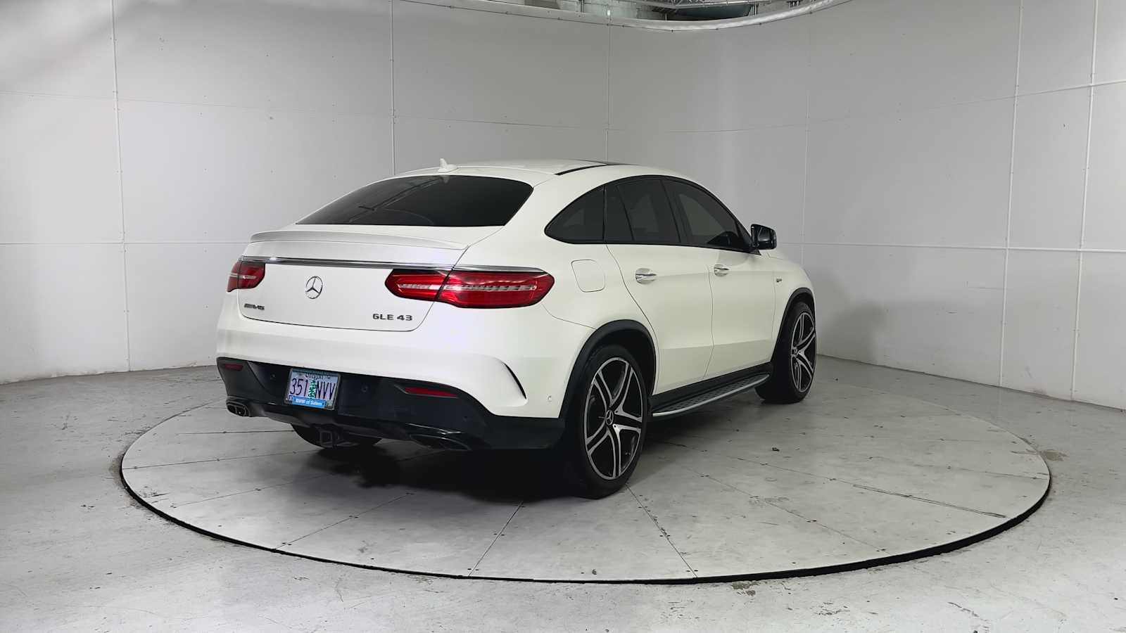 Thumbnail: 2019 Mercedes-Benz GLE - 2