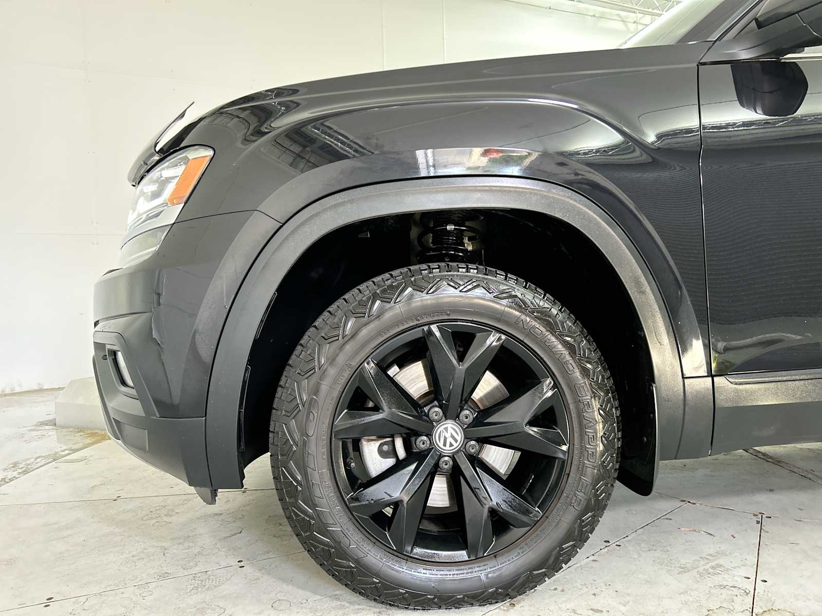Thumbnail: 2018 Volkswagen Atlas - 18