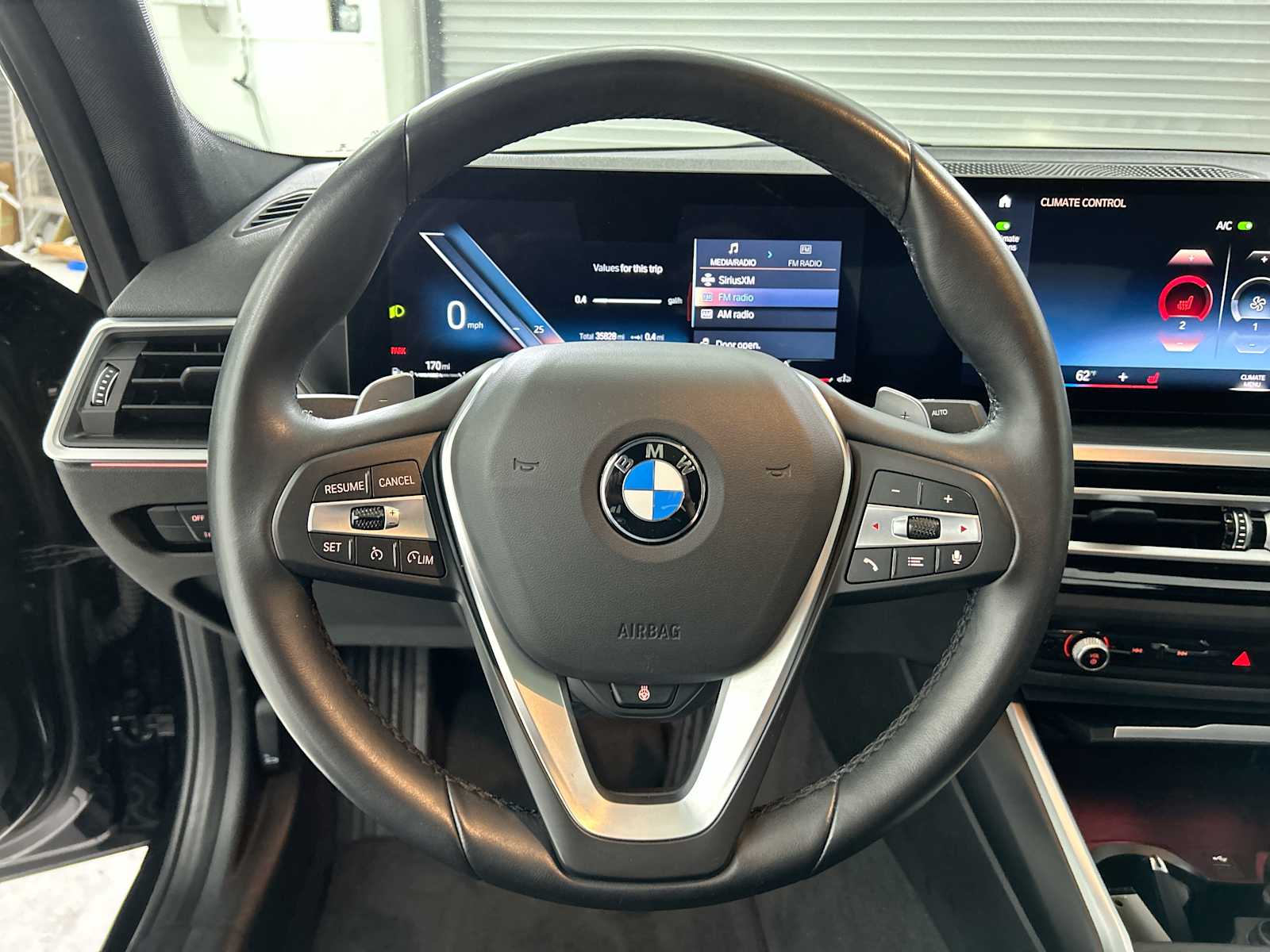 Thumbnail: 2024 BMW 3 Series - 11