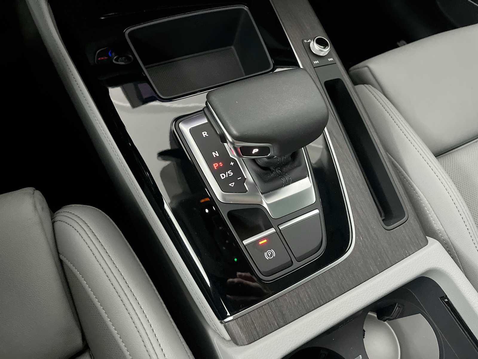 Thumbnail: 2023 Audi Q5 - 28